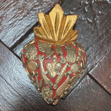Load image into Gallery viewer, Milagro Heart Crown
